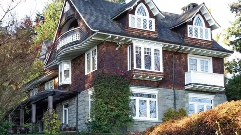 Con un precio exorbitante, ponen en venta la casa en la que Kurt Cobain apareció muerto