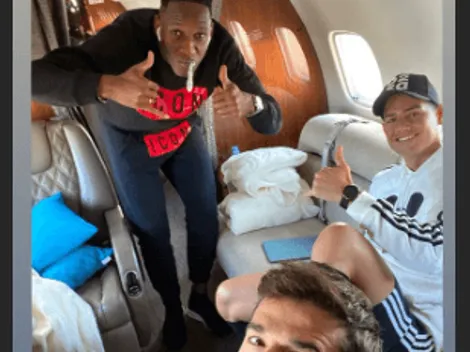 Vuelo privado: el fotón que metieron James y Yerry en su vuelo a Liverpool