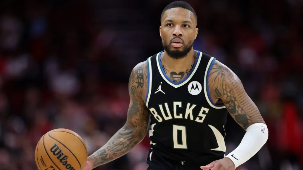 Damian Lillard #0 of the Milwaukee Bucks handles the ball against the Houston Rockets during the first half at Toyota Center on February 25, 2025.