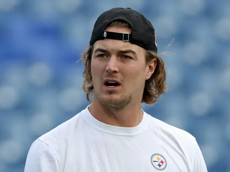 Kenny Pickett 'loses' Pittsburgh Steelers playbook after shocking incident