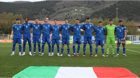 Italy U20 poses