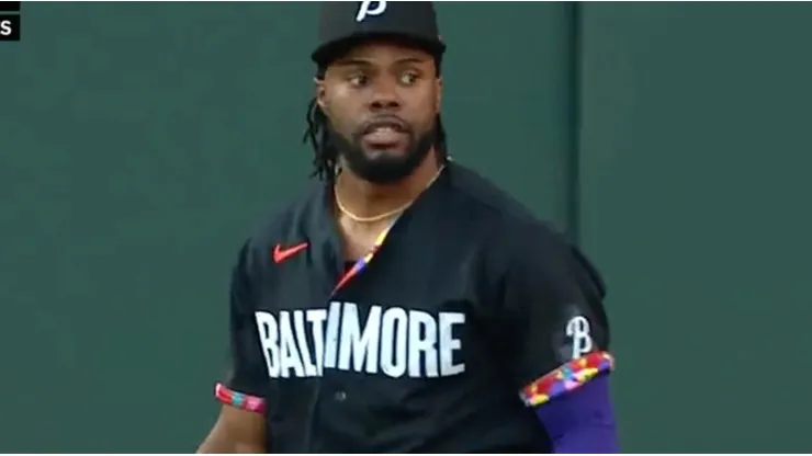 Orioles black uniform