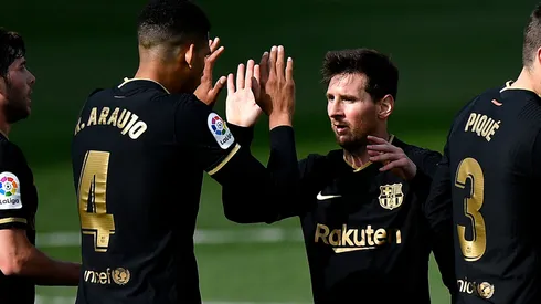Ronald Araujo and Lionel Messi