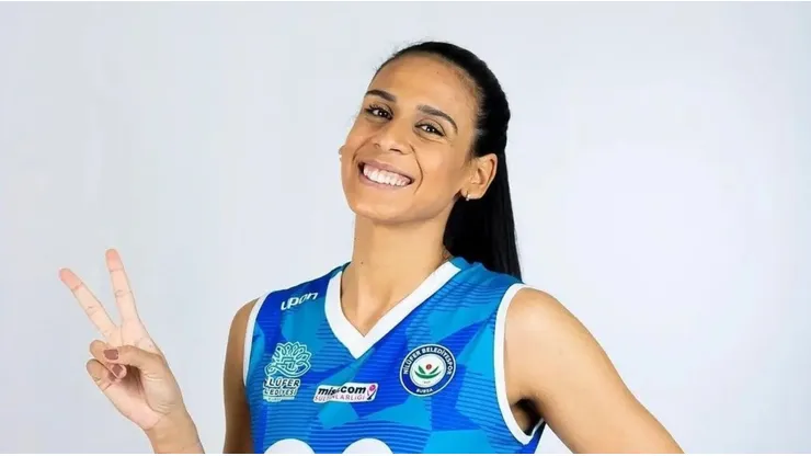 Ana Paula Borgo with Nilufer Belediyespor in Turkey