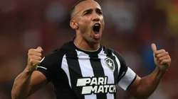 Marçal celebrates a win for Brazilian club Botafogo
