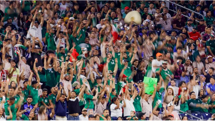 El Tri fans