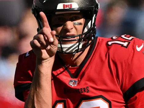 Maxx Crosby makes bold take on Tom Brady playing for the Raiders over Jimmy Garoppolo