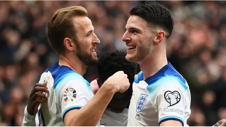 Harry Kane and Declan Rice of England