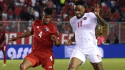 Fidel Escobar of Panama and Cyle Larin of Canada