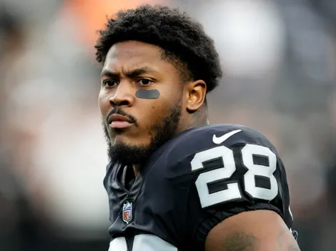 Josh Jacobs sends message to the Raiders through social media