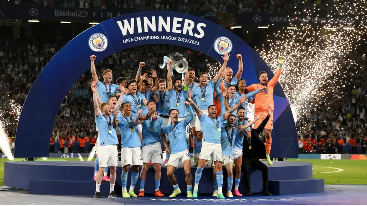 Man City celebrate their UCL win.