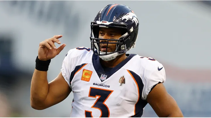 Russell Wilson - Denver Broncos - NFL 2022