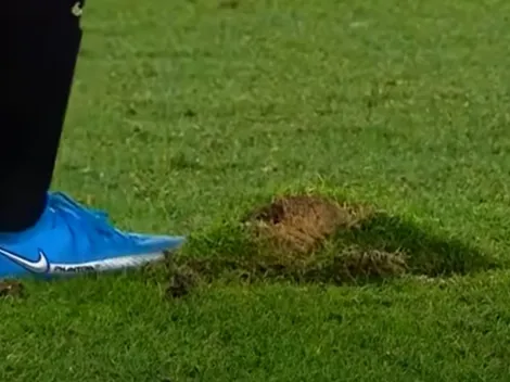 Video: Teams forced to change goals during penalty kick shootout in Copa Argentina due to strange reason