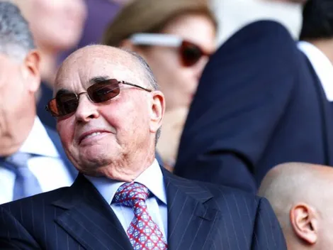 Tottenham owner Joe Lewis turns himself in to US authorities