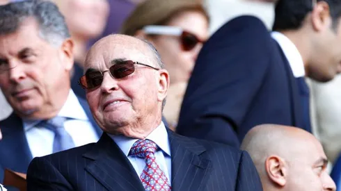 Tottenham owner Joe Lewis turns himself in to US authorities