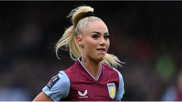 Alisha Lehmann with Aston Villa