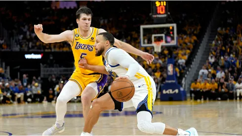 Austin Reaves and Stephen Curry