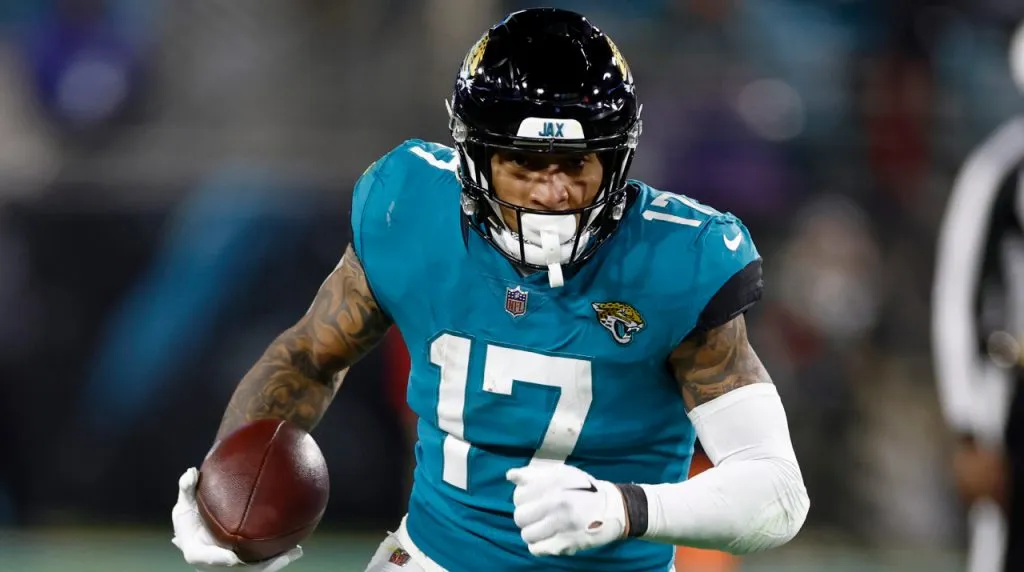 Evan Engram - Jacksonville Jaguars - NFL 2022