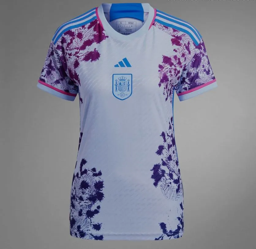 Spain away kit