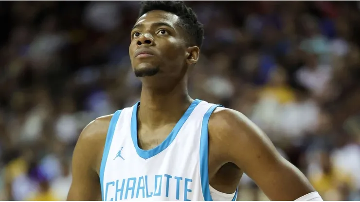 LAS VEGAS, NEVADA - JULY 09: Brandon Miller #24 of the Charlotte Hornets waits during a free throw attempt in the first half of a 2023 NBA Summer League game against the Los Angeles Lakers at the Thomas & Mack Center on July 09, 2023 in Las Vegas, Nevada. NOTE TO USER: User expressly acknowledges and agrees that, by downloading and or using this photograph, User is consenting to the terms and conditions of the Getty Images License Agreement. (Photo by Ethan Miller/Getty Images)
