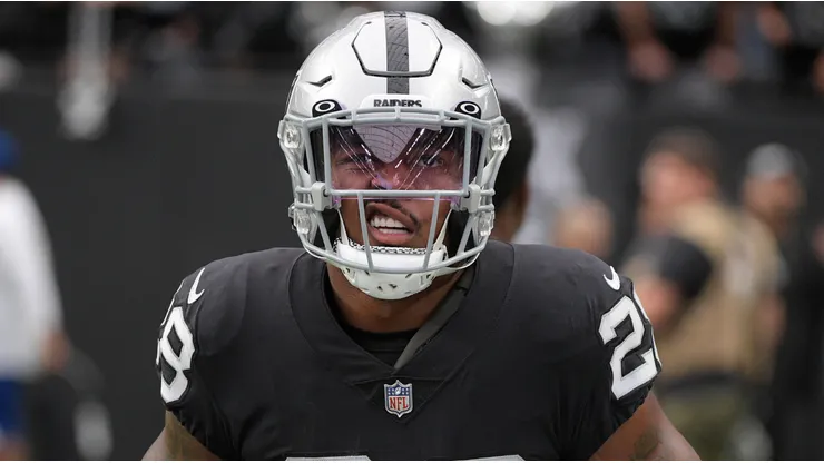 Josh Jacobs - Las Vegas Raiders - NFL 2022