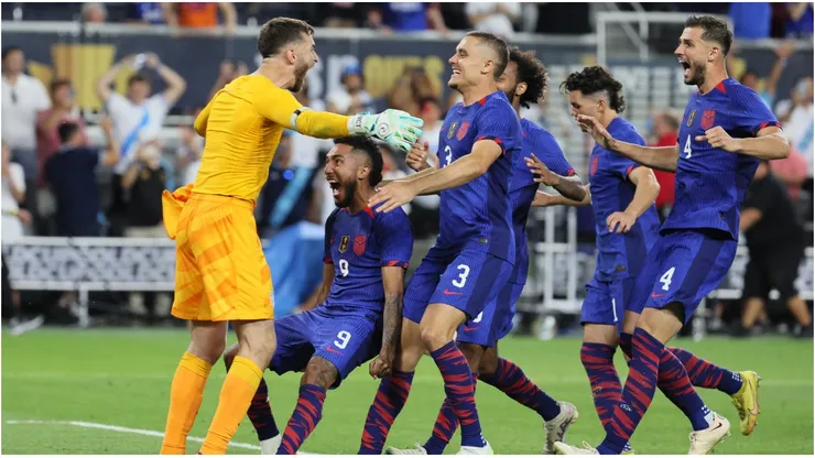United States players celebrate after defeating Canada