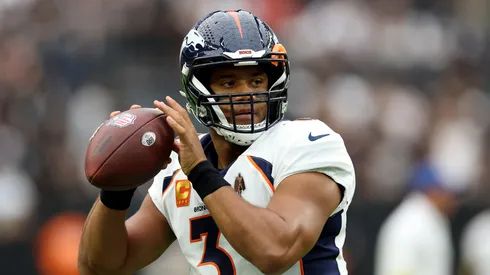Russell Wilson - Denver Broncos - NFL 2022