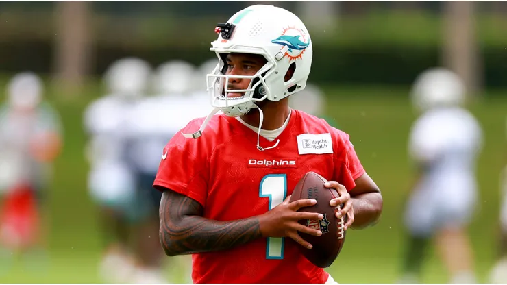 Tua Tagovailoa - Miami Dolphins - NFL 2023