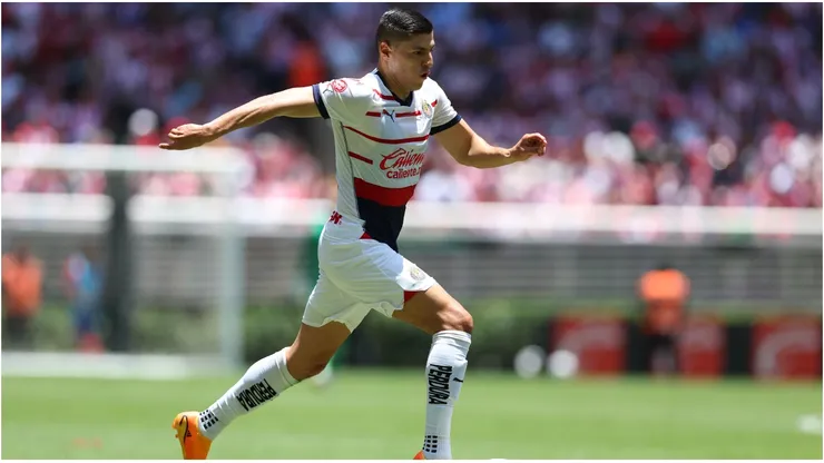Ronaldo Cisneros of Chivas