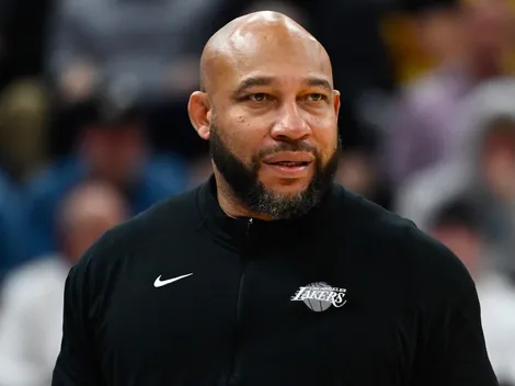 Lakers coach reacts to LeBron James' criticism of referees