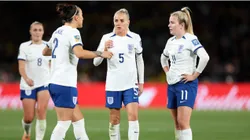 Lucy Bronze, Alex Greenwood and Lauren Hemp of England