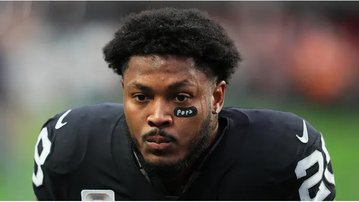 Josh Jacobs - Las Vegas Raiders - NFL 2022