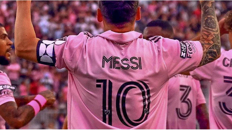 Messi kit.