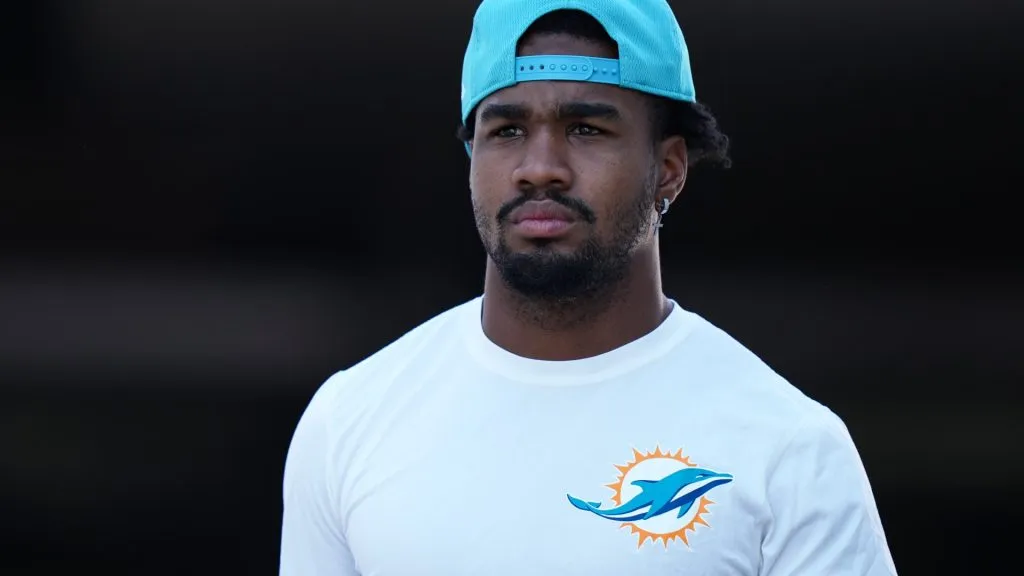 JACKSONVILLE, FLORIDA – AUGUST 26: Jaylen Waddle #17 of the Miami Dolphins enters the field to warm up prior to a preseason game against the Jacksonville Jaguars at TIAA Bank Field on August 26, 2023 in Jacksonville, Florida. (Photo by Rich Storry/Getty Images)