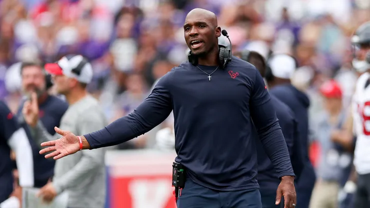 Texans coach DeMeco Ryans