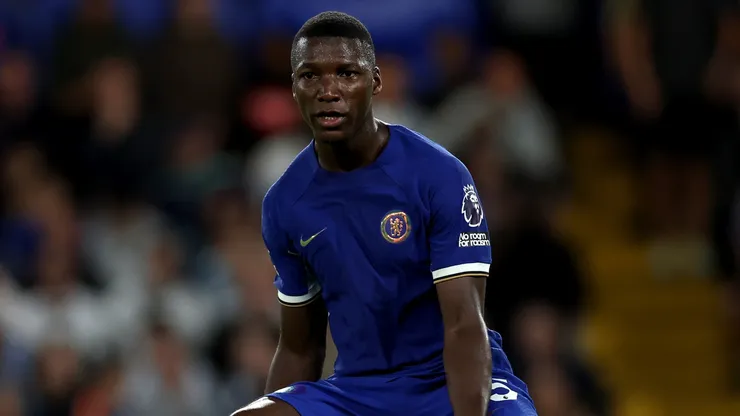 Moises Caicedo playing for Chelsea