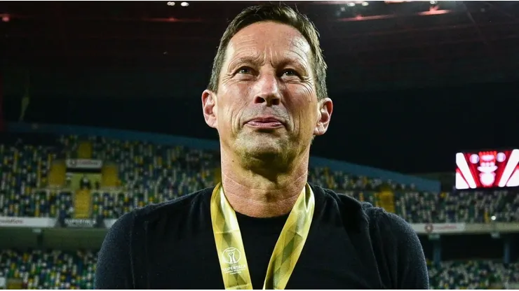 AVEIRO, PORTUGAL - AUGUST 9: Head coach, Roger Schmidt of SL Benfica celebrates after wins the Supercopa de Portugal Final match between SL Benfica v FC Porto at Estadio Municipal de Aveiro on August 9, 2023 in Aveiro, Portugal. (Photo by Octavio Passos/Getty Images)
