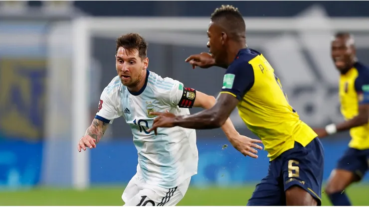 Lionel Messi against Pervis Estupiñan