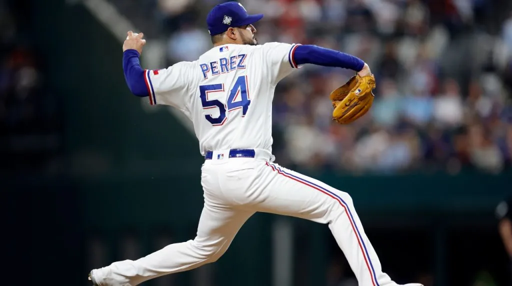Martín Pérez #54 of the Texas Rangers