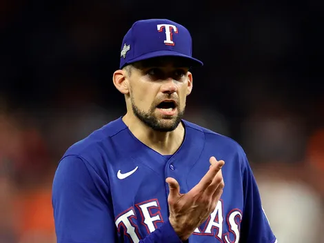 World Series: What is the strange sound that occurs after each pitch?