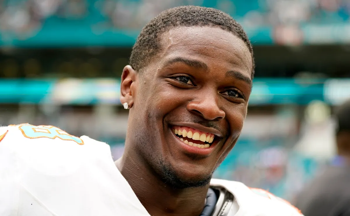 What happened to De'Von Achane vs NY Jets and what's the Dolphins depth ...