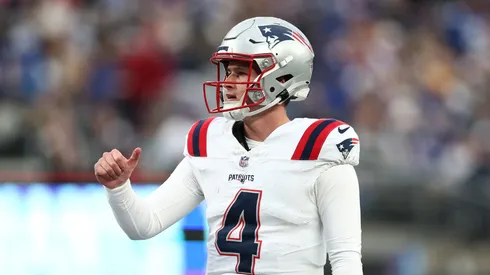 Bailey Zappe calls a play against the New York Giants.