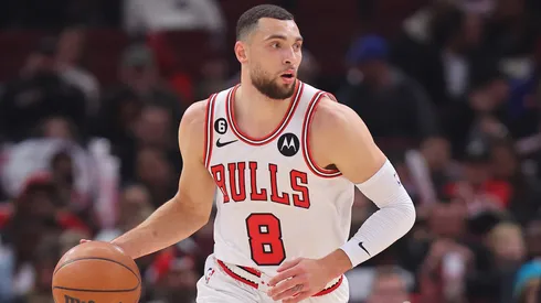 Zach LaVine dribbling the basketball.