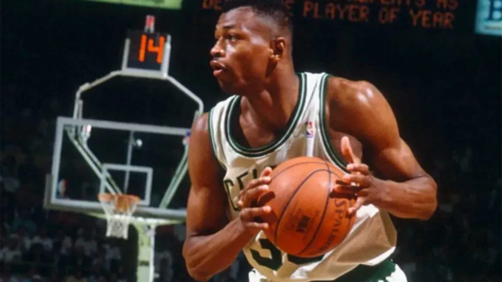 Reggie Lewis (NBA)