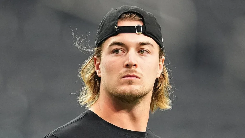 Kenny Pickett quarterback of the Pittsburgh Steelers