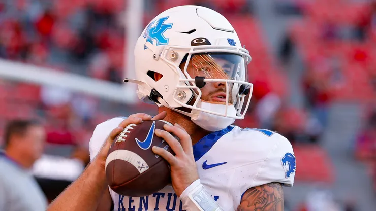 Devin Leary quarterback of Kentucky