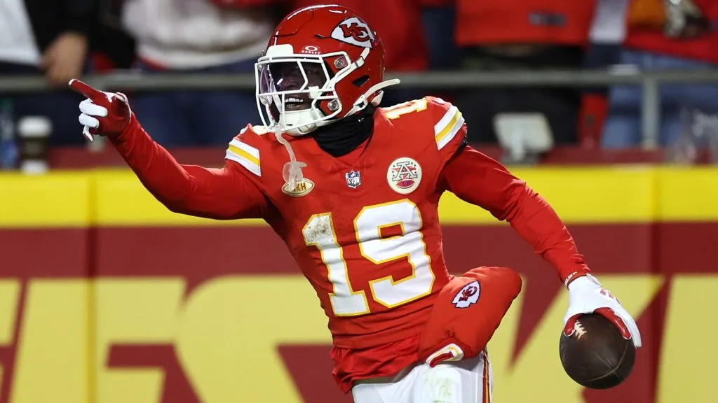 Kansas City Chiefs WR Kadarius Toney celebrating a catch.