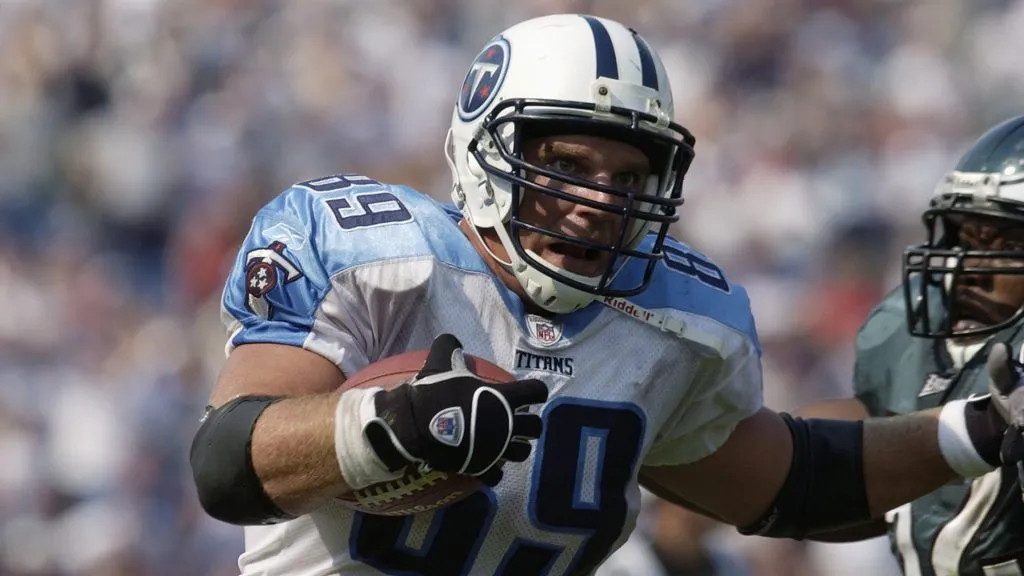 Frank Wycheck with the Tennessee Titans (Getty Images)