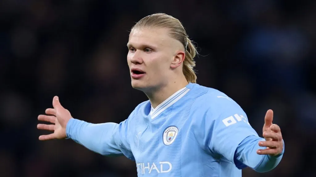 Erling Haaland went at Simon Hooper in Manchester City vs Tottenham