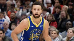 Stephen Curry #30 of the Golden State Warriors controls the ball against the Chicago Bulls on January 12, 2024 at United Center in Chicago, Illinois.
